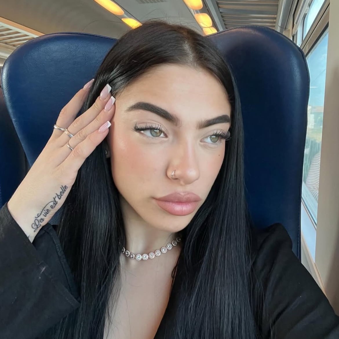 Newkemi (Noemi Nicols)